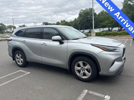 TOYOTA HIGHLANDER 2022 5TDBZRBH2NS179393 image