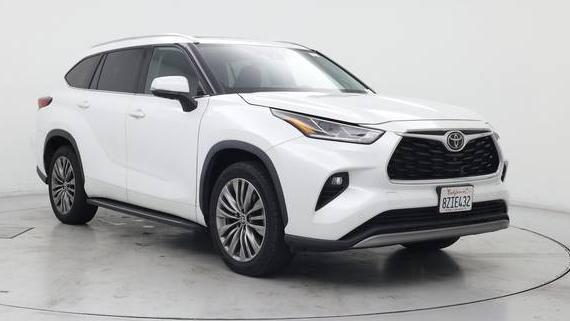 TOYOTA HIGHLANDER 2022 5TDFZRAH3NS097059 image
