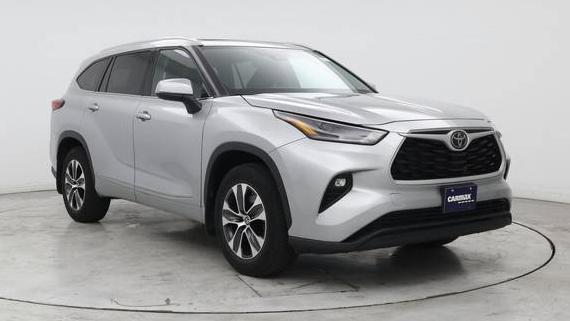 TOYOTA HIGHLANDER 2022 5TDGZRBH1NS235443 image