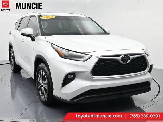 TOYOTA HIGHLANDER 2022 5TDHZRBH5NS217032 image TOYOTA HIGHLANDER 2022 5TDHZRBH5NS217032 image