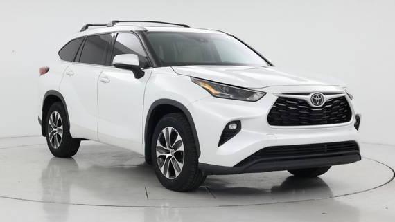 TOYOTA HIGHLANDER 2022 5TDHZRBH5NS230007 image