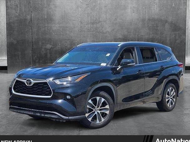 TOYOTA HIGHLANDER 2022 5TDGZRAH6NS541958 image