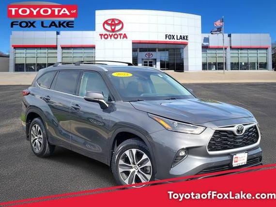 TOYOTA HIGHLANDER 2022 5TDGZRBH5NS245196 image TOYOTA HIGHLANDER 2022 5TDGZRBH5NS245196 image