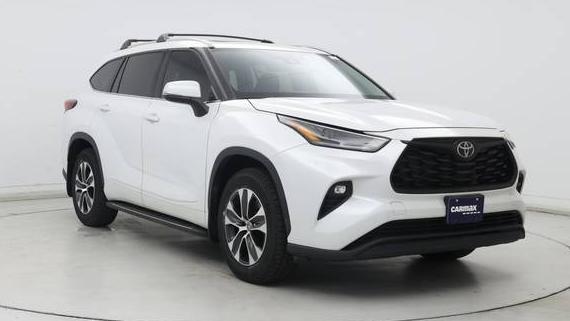 TOYOTA HIGHLANDER 2022 5TDHZRBH3NS176108 image