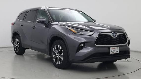 TOYOTA HIGHLANDER 2022 5TDHARAH0NS013540 image