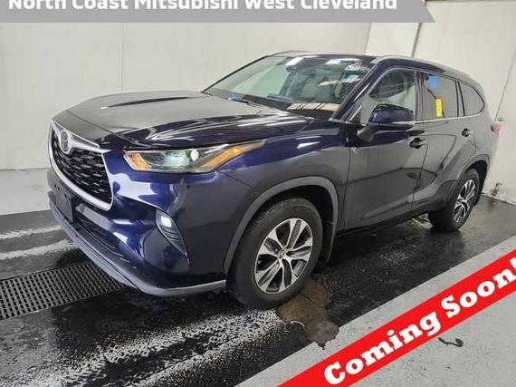 TOYOTA HIGHLANDER 2022 5TDGZRBH5NS187977 image TOYOTA HIGHLANDER 2022 5TDGZRBH5NS187977 image