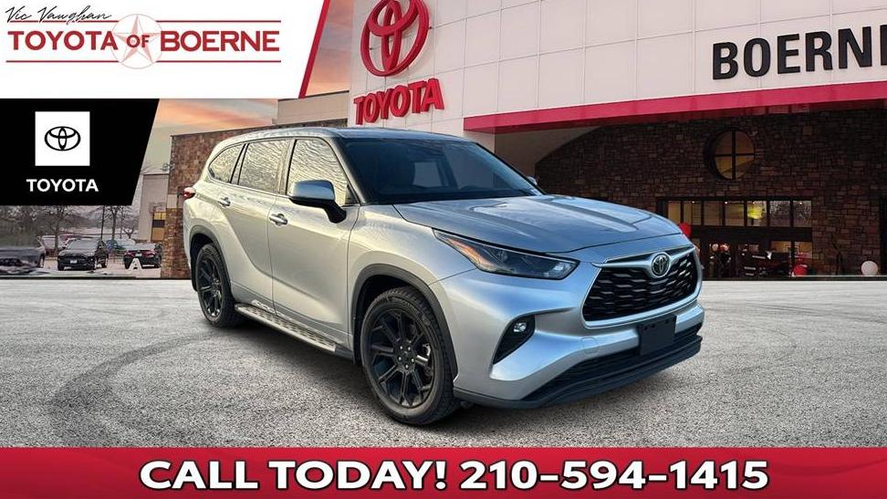 TOYOTA HIGHLANDER 2022 5TDZZRAH3NS135581 image