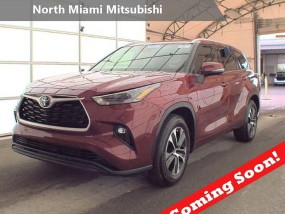 TOYOTA HIGHLANDER 2022 5TDGZRAH4NS541232 image