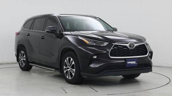 TOYOTA HIGHLANDER 2022 5TDGZRAH0NS110886 image