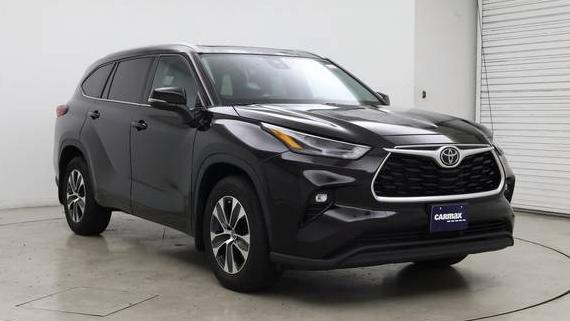 TOYOTA HIGHLANDER 2022 5TDHZRBH3NS165951 image