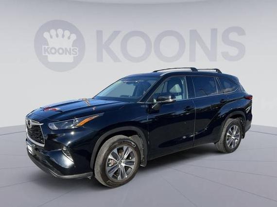 TOYOTA HIGHLANDER 2022 5TDGZRBH9NS245752 image