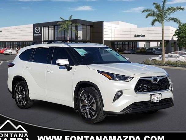 TOYOTA HIGHLANDER 2022 5TDHZRAH9NS112835 image