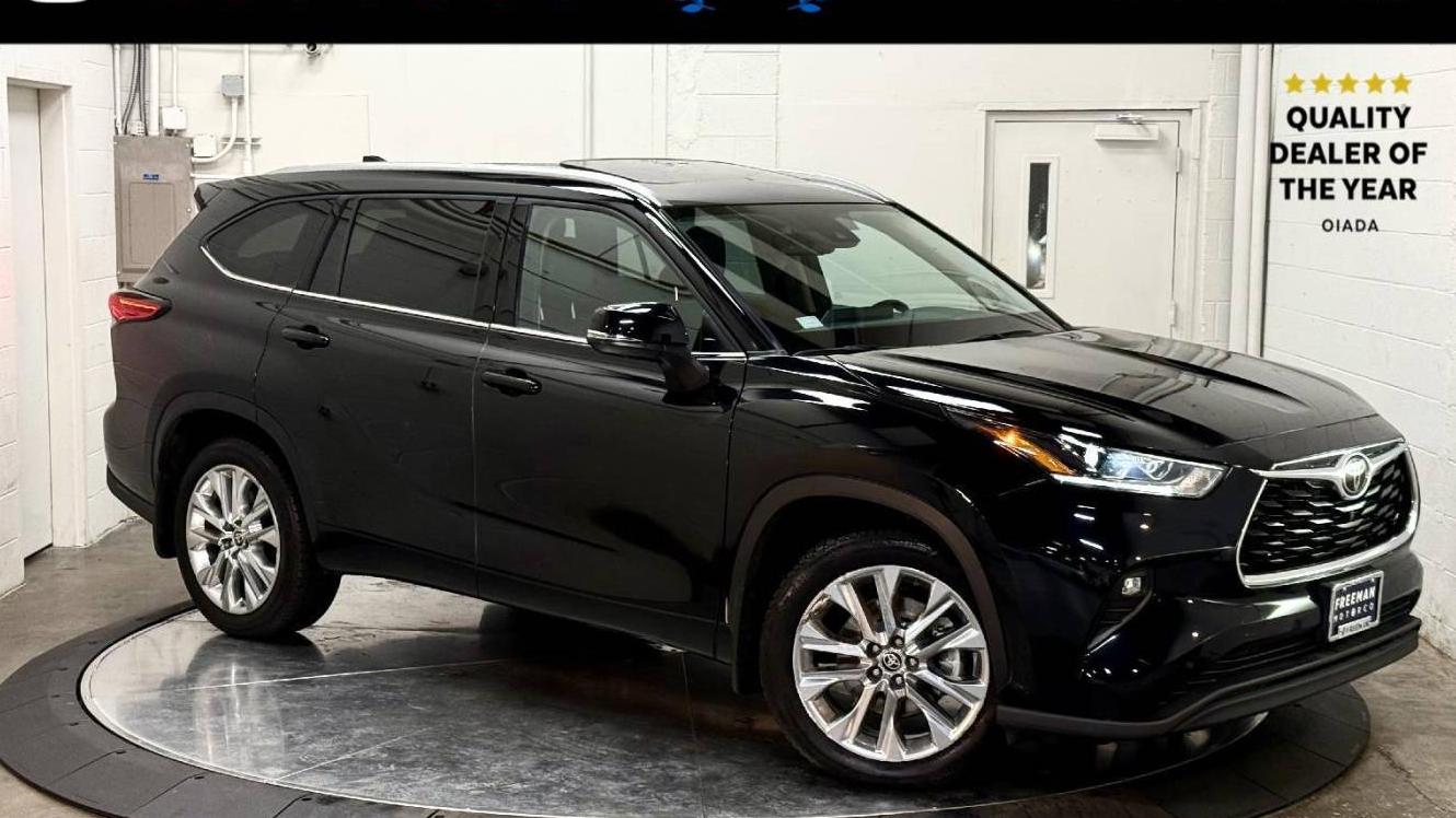 TOYOTA HIGHLANDER 2022 5TDDZRBH7NS191337 image