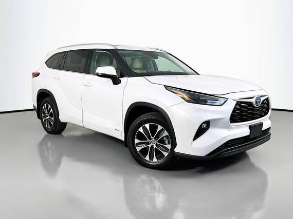TOYOTA HIGHLANDER 2022 5TDGBRCH2NS542851 image