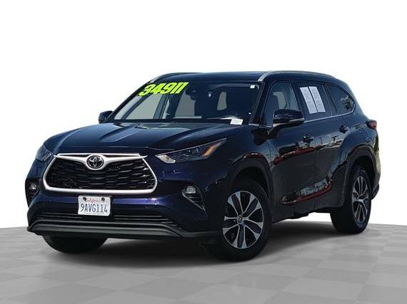 TOYOTA HIGHLANDER 2022 5TDGZRAH9NS550251 image