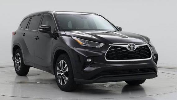 TOYOTA HIGHLANDER 2022 5TDHZRAH5NS107213 image