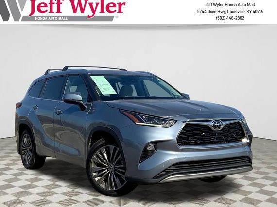 TOYOTA HIGHLANDER 2022 5TDFZRBHXNS172984 image