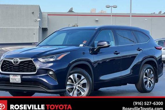 TOYOTA HIGHLANDER 2022 5TDHZRBH3NS220186 image TOYOTA HIGHLANDER 2022 5TDHZRBH3NS220186 image