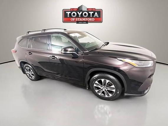 TOYOTA HIGHLANDER 2022 5TDHZRBH5NS238687 image TOYOTA HIGHLANDER 2022 5TDHZRBH5NS238687 image