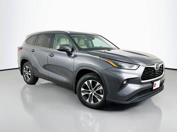 TOYOTA HIGHLANDER 2022 5TDGZRBH6NS569788 image