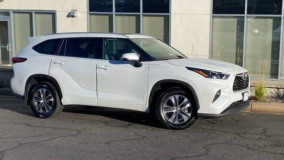 TOYOTA HIGHLANDER 2022 5TDGZRBH3NS197780 image TOYOTA HIGHLANDER 2022 5TDGZRBH3NS197780 image