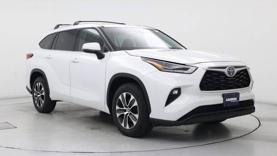 TOYOTA HIGHLANDER 2022 5TDHARAH6NS513332 image