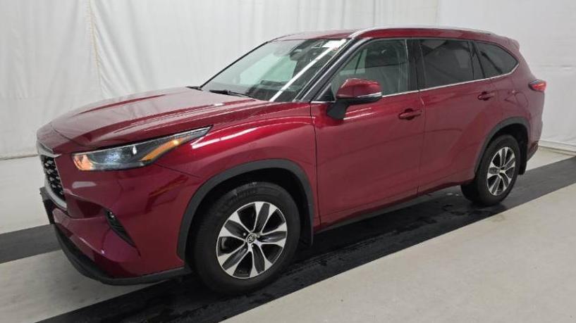 TOYOTA HIGHLANDER 2022 5TDGZRBHXNS589607 image