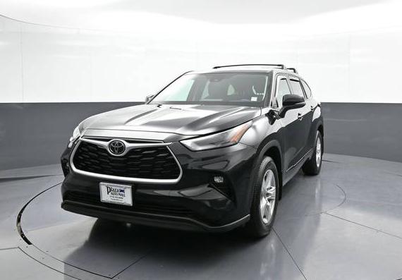 TOYOTA HIGHLANDER 2022 5TDBZRBH0NS561714 image