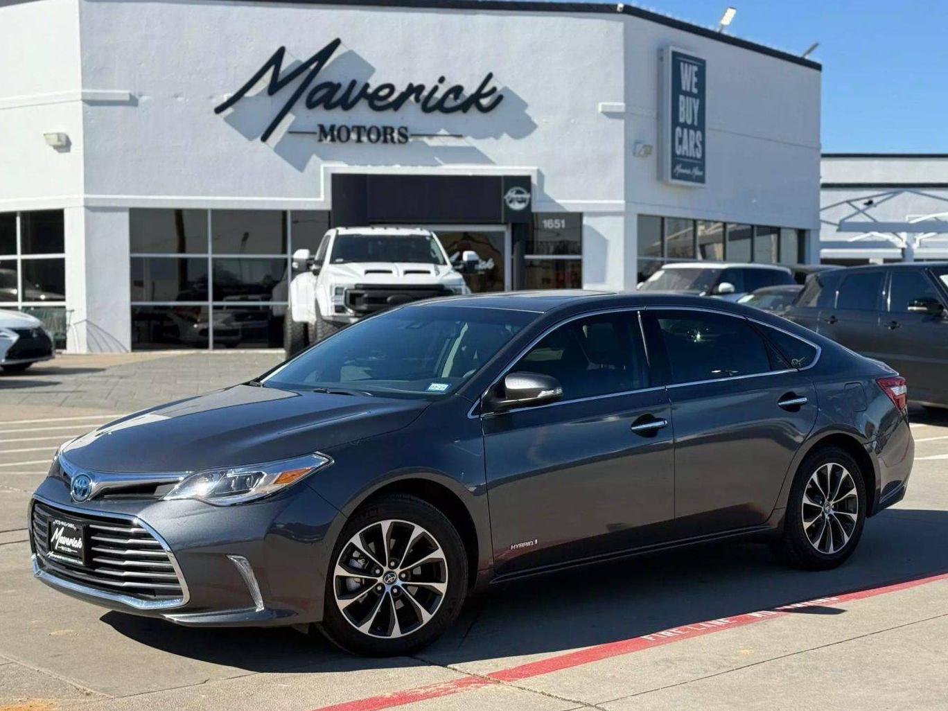 TOYOTA AVALON 2018 4T1BD1EB4JU063721 image