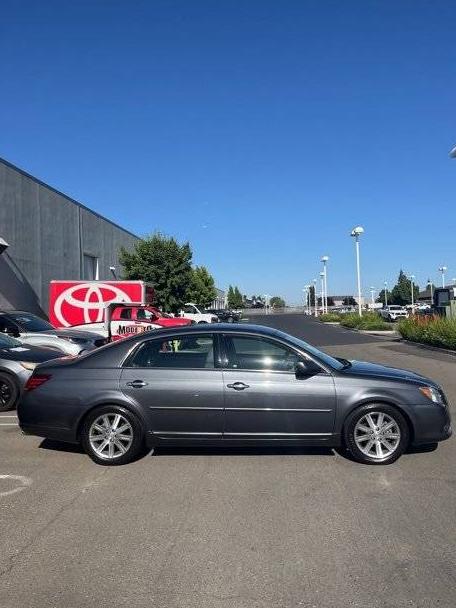 TOYOTA AVALON 2010 4T1BK3DB1AU354695 image