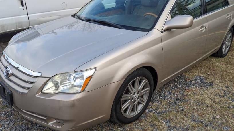 TOYOTA AVALON 2005 4T1BK36B95U023236 image