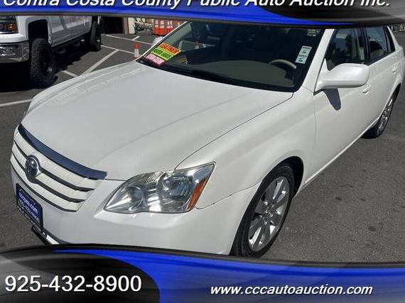 TOYOTA AVALON 2005 4T1BK36B35U025211 image