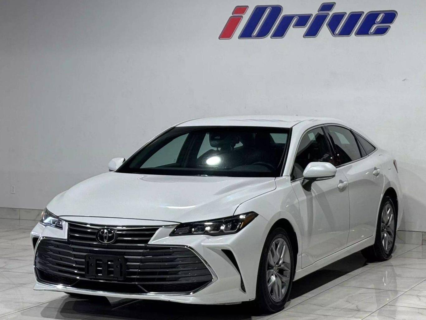 TOYOTA AVALON 2022 4T1JZ1FB9NU075929 image