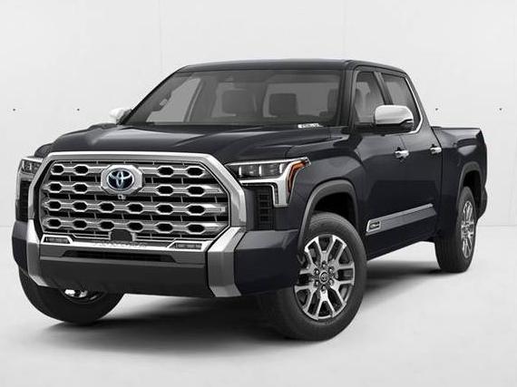 TOYOTA TUNDRA 2023 5TFPC5DBXPX040067 image