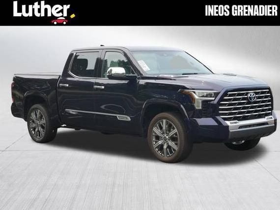 TOYOTA TUNDRA 2023 5TFVC5DB4PX031890 image