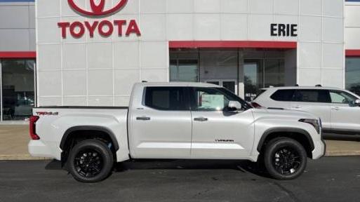 TOYOTA TUNDRA 2023 5TFJC5DB5PX040130 image