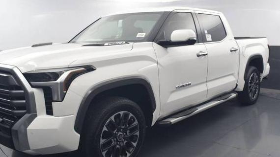 TOYOTA TUNDRA 2023 5TFJC5DB8PX040154 image