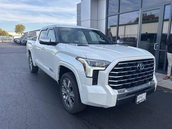 TOYOTA TUNDRA 2023 5TFVC5DB6PX014945 image