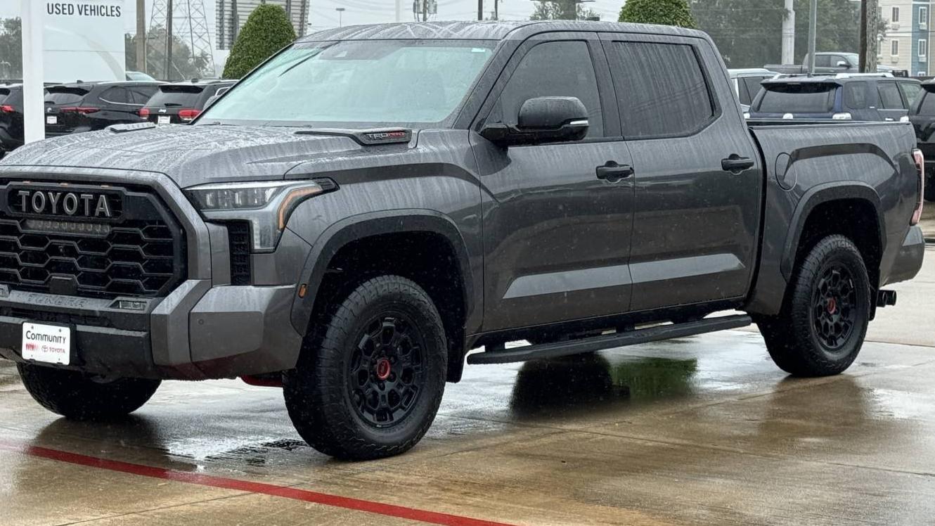 TOYOTA TUNDRA 2023 5TFPC5DB4PX016962 image