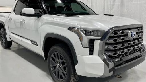 TOYOTA TUNDRA 2023 5TFNC5DB3PX036305 image