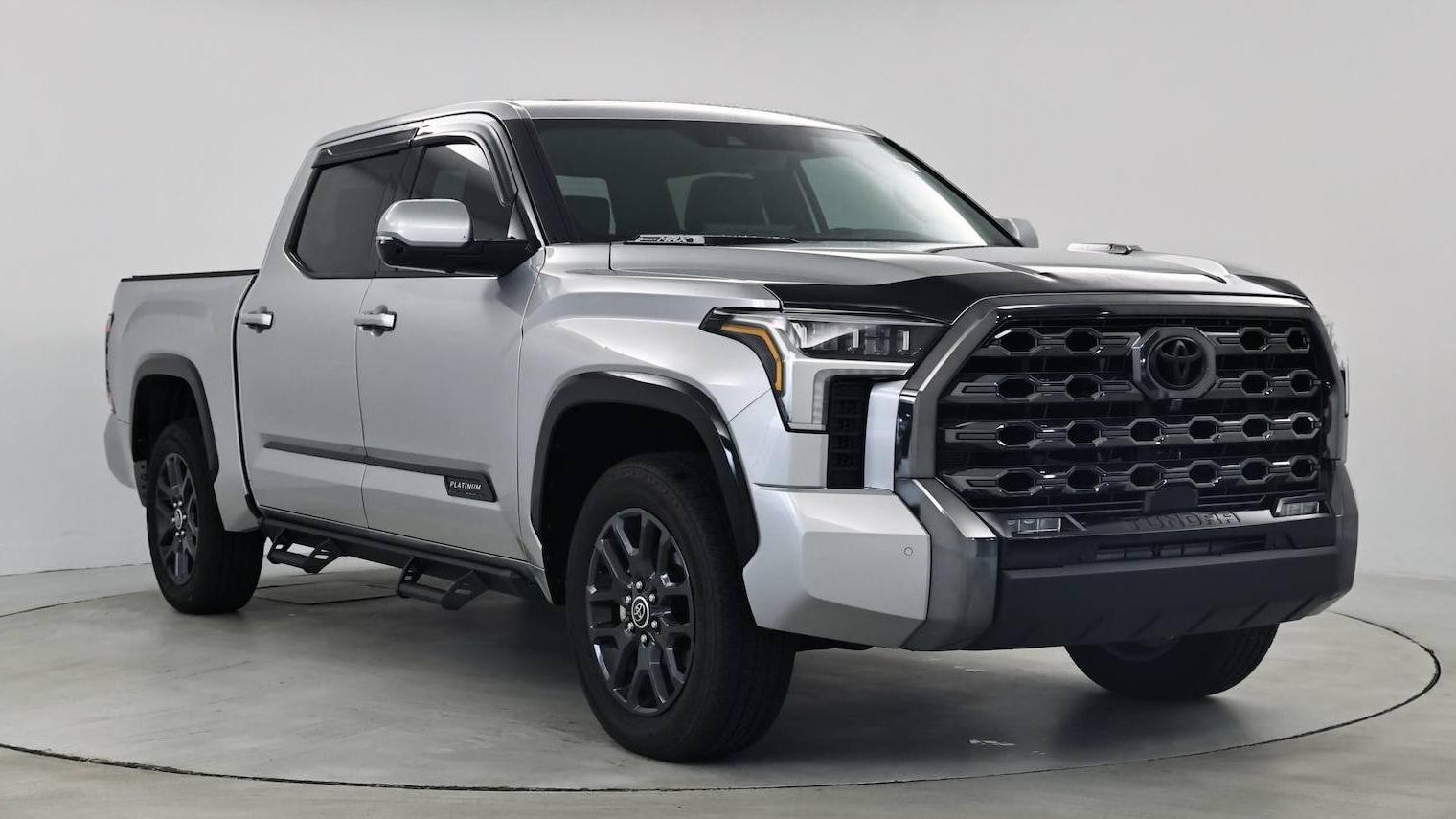 TOYOTA TUNDRA 2023 5TFNC5DB3PX029872 image