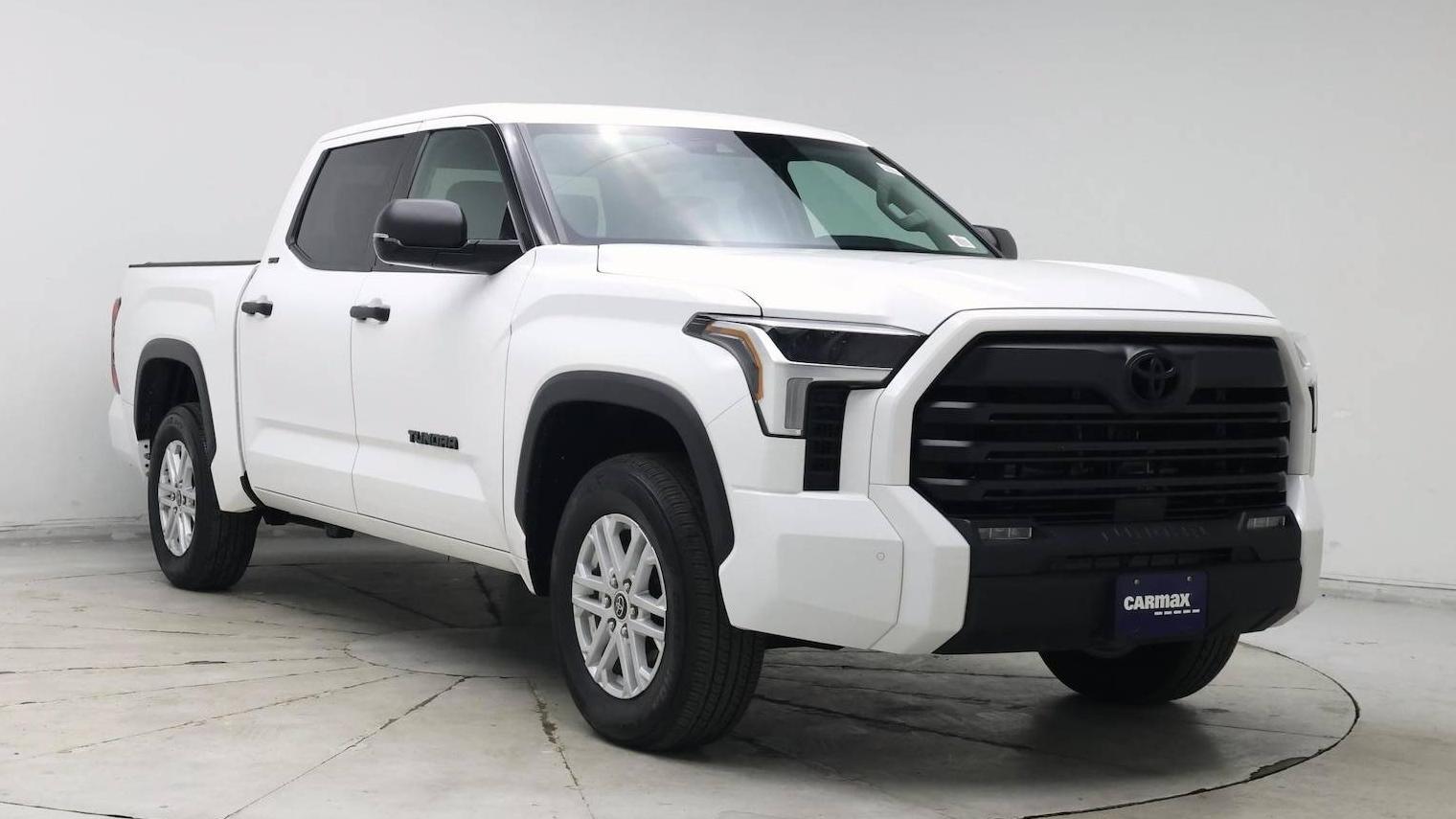 TOYOTA TUNDRA 2023 5TFLA5DBXPX061120 image