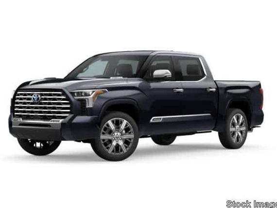 TOYOTA TUNDRA 2023 5TFVC5DB3PX033498 image