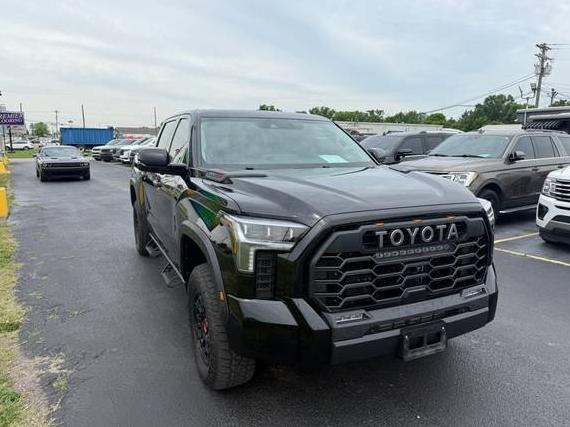 TOYOTA TUNDRA 2023 5TFPC5DB1PX032035 image