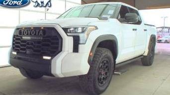 TOYOTA TUNDRA 2023 5TFPC5DB5PX032376 image