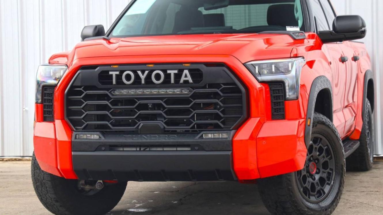 TOYOTA TUNDRA 2023 5TFPC5DB7PX033173 image