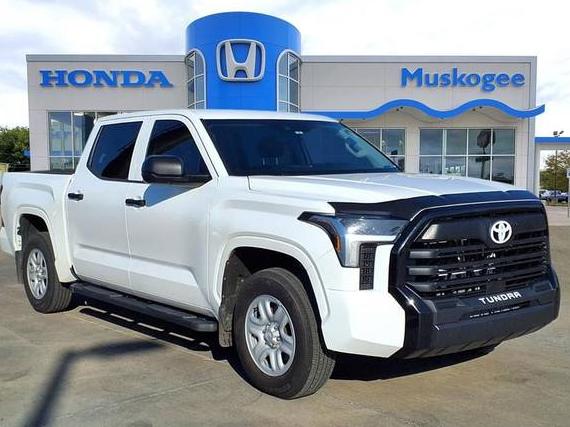 TOYOTA TUNDRA 2023 5TFKB5AB3PX029266 image