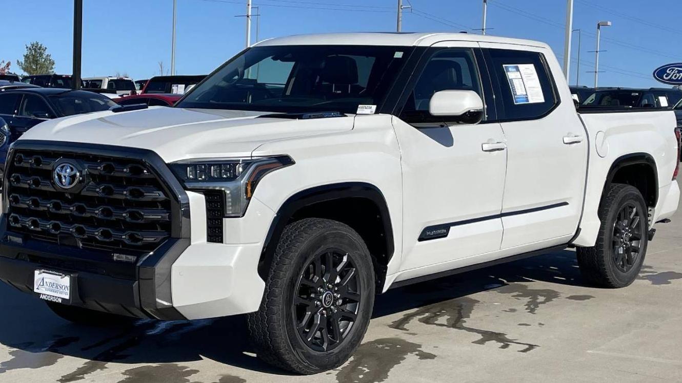 TOYOTA TUNDRA 2023 5TFNC5DB9PX028712 image