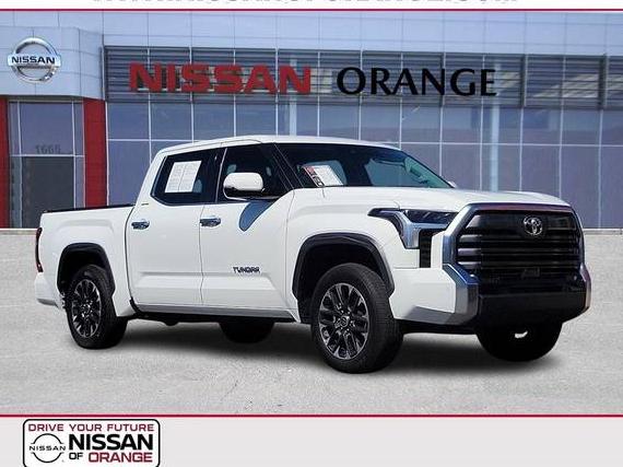 TOYOTA TUNDRA 2023 5TFJA5DB1PX060784 image