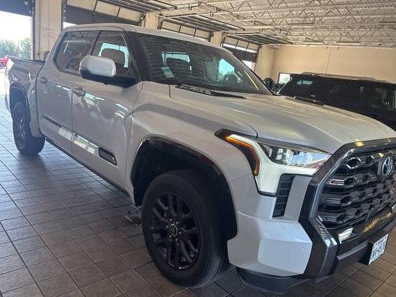 TOYOTA TUNDRA 2023 5TFNC5DB7PX031981 image